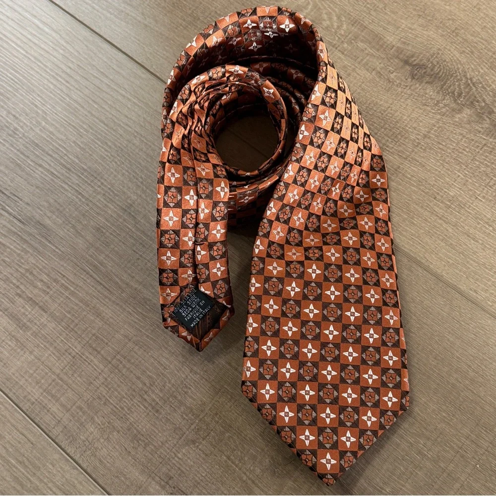 Burnt Orange Silk Neck Tie Italy Classic 59.5x4” Nice Print Luxury Quality
